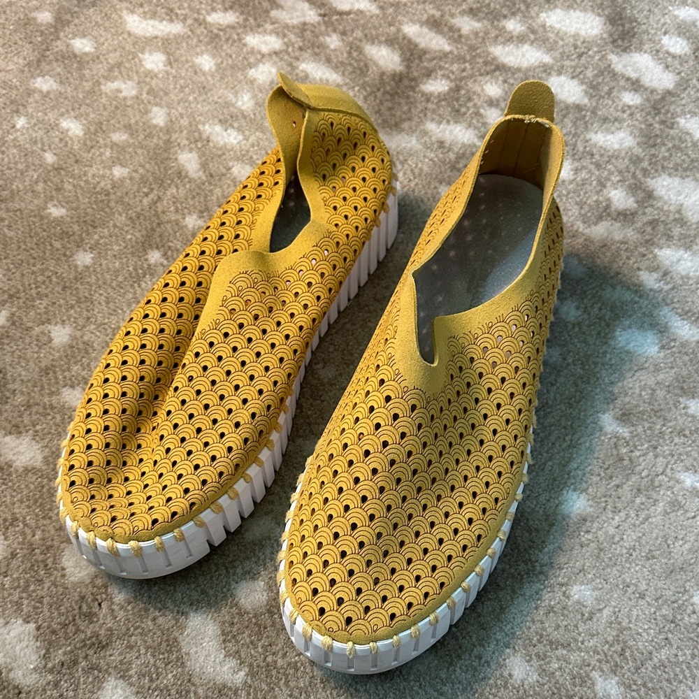 Isla Jacobsen Yellow platform slip ons